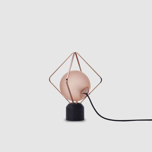 JACK O'LANTERN S TABLE - light pink - copper - marquina - black cable