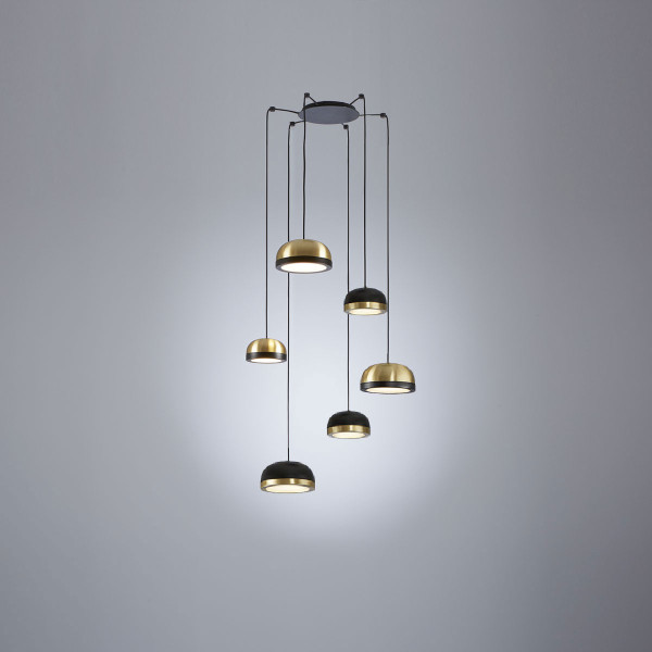 Molly Chandelier .26 - brushed brass - sand black